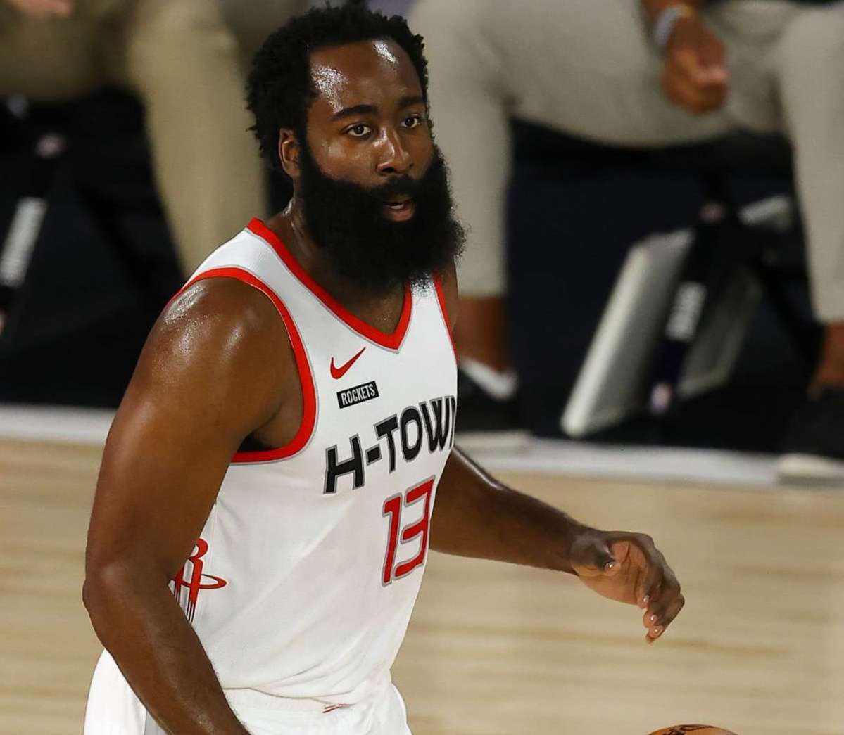 需要一个既 需要一个既