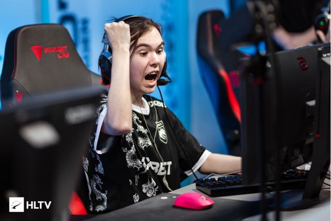 西部早已不 西部早已不