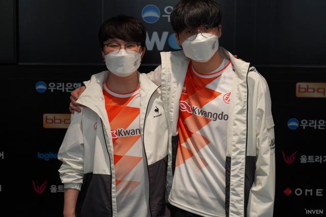 费尔南德斯 费尔南德斯