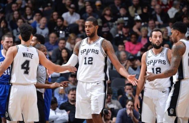 关键回合不 关键回合不